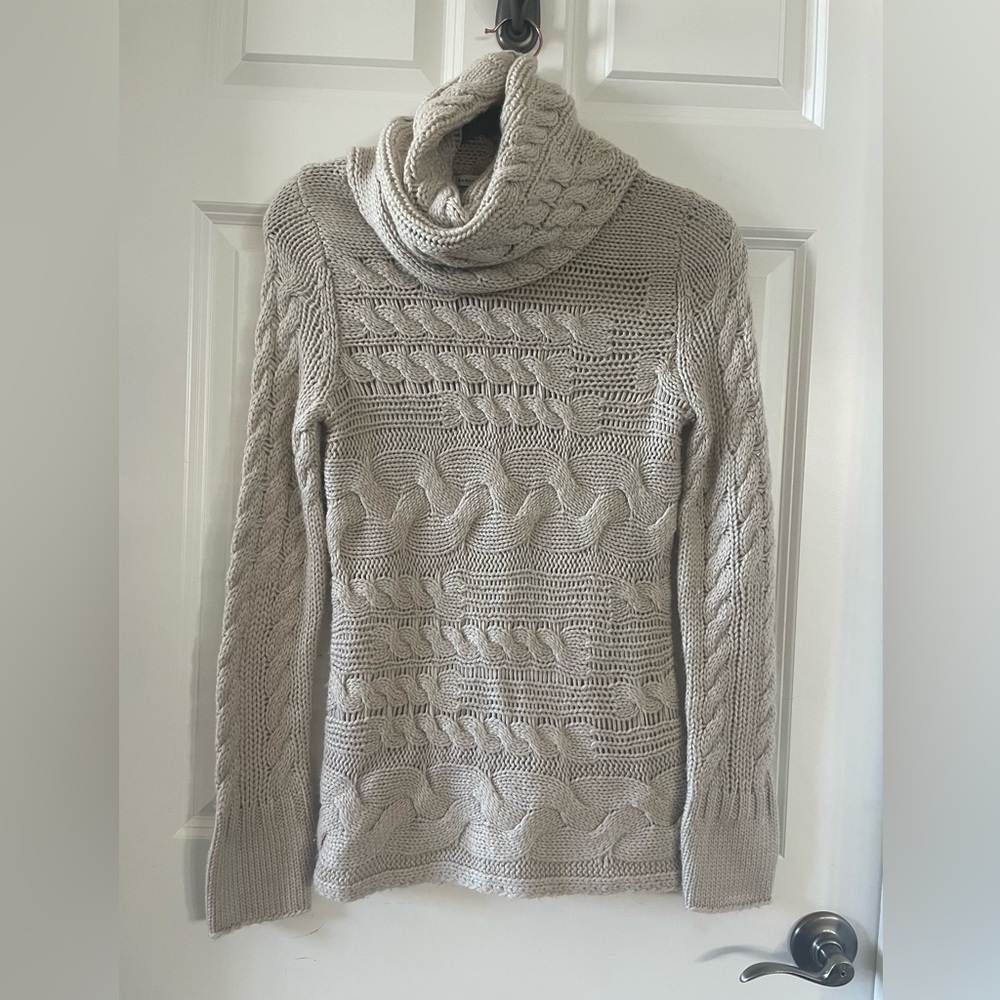 Banana Republic wool blend cable sweater